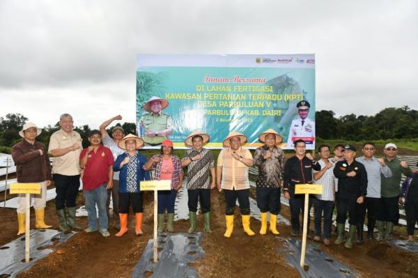 Tinjau Langsung Kawasan Pertanian Terpadu Dairi, Pj Gubernur Sumut Dorong Pengembangannya Hingga Jadi Penyokong Pangan Sumut